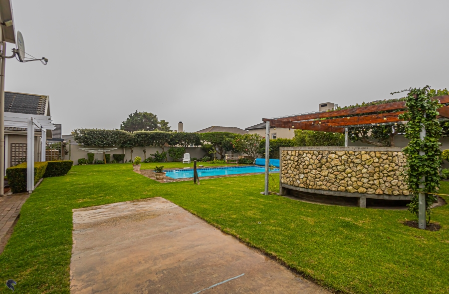 4 Bedroom Property for Sale in Country Club Western Cape